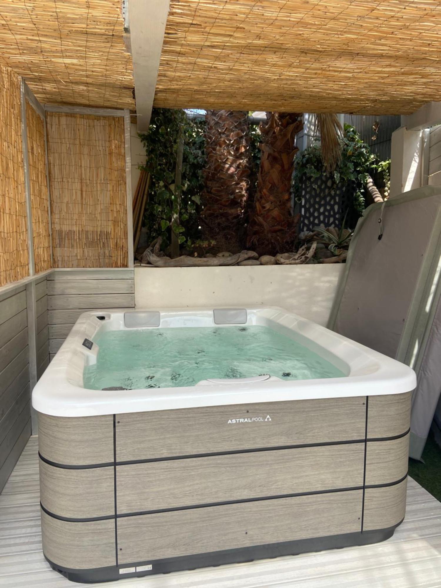 Sublime Logement Avec Vue Mer Et Jacuzzi La Ciotat Eksteriør billede